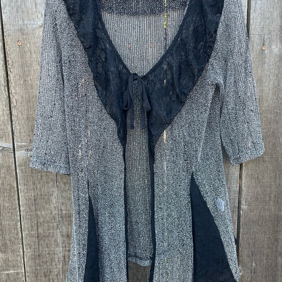 Y2K-Style Silver Collared Cardigan - Picture 2 of 4